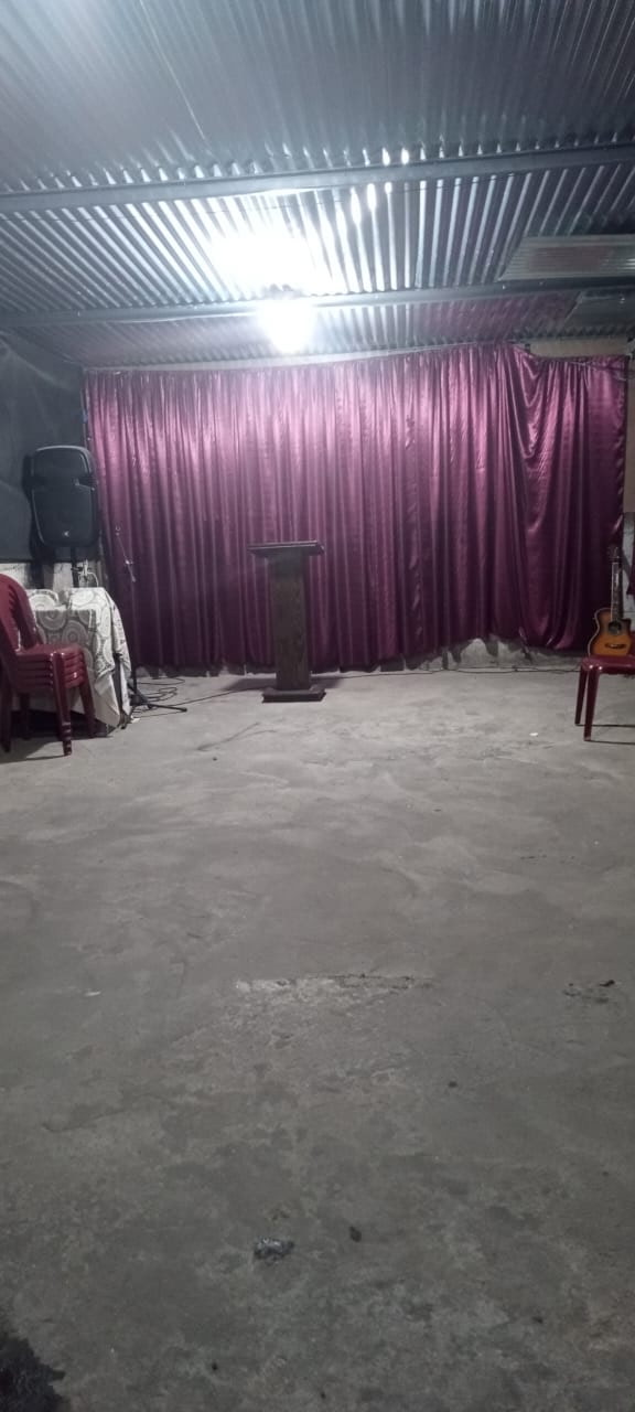 Salón habilitado para servicios